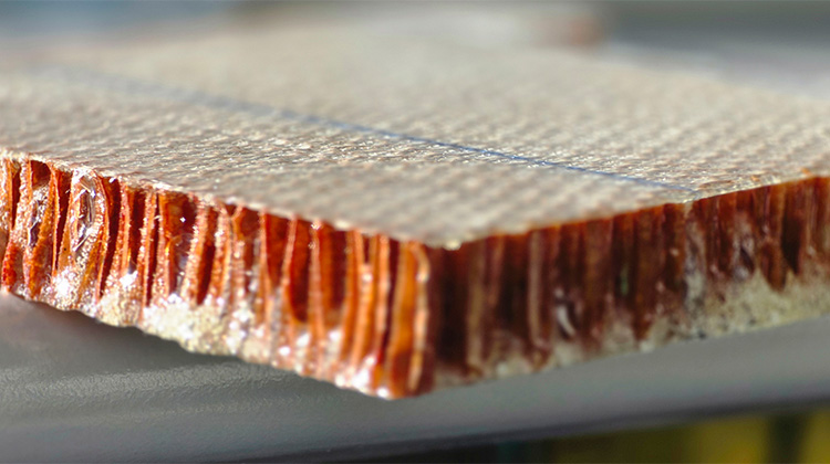 Zusatz im Epoxidharz macht Faserverbundwerkstoff recycelbar